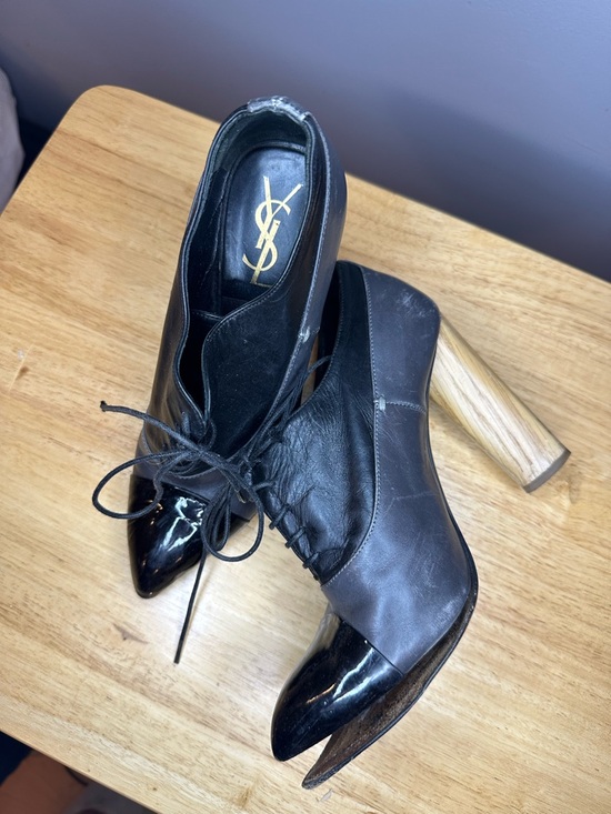 Yves Saint Laurent Black Two-Tone Lace-Up Pointed Heels main image 2
